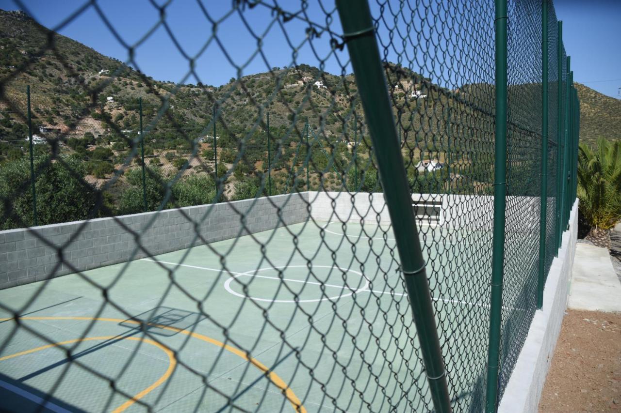 Lagar Del Chorro Junto Caminito Del Rey Piscina Y Baloncesto Lejlighed Eksteriør billede