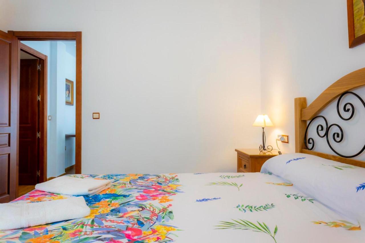 Lagar Del Chorro Junto Caminito Del Rey Piscina Y Baloncesto Lejlighed Eksteriør billede
